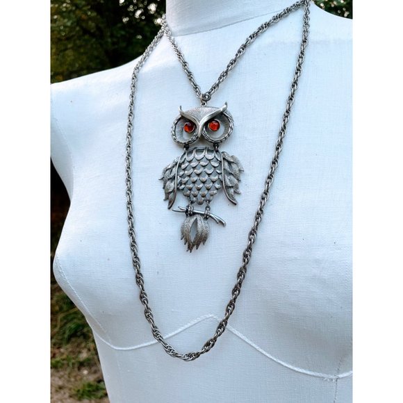 Vintage Large Articulated Owl Pendant Orange Eyes Double Chain - Picture 6 of 8